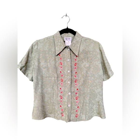 Vintage K Petite Women’s Floral Sheer Short Sleeve Button Down Crop Blouse - Picture 1 of 6